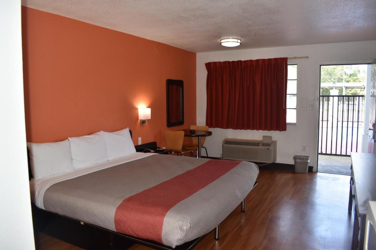 Motel 6 Lake Charles, La Esterno foto